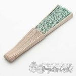ABANICO MADERA NATURAL COLOR CRUDO 23 CMS PATRON HL VERDE EN CAJA - Imagen 3