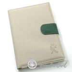AGENDA 2027, COLOR BEIGE + RECAMBIO  PAGINA DIA (18 X 25) CON TRABILLA CON IMAN, COLOR VERDE