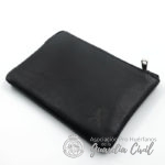 CARTERA CON MONEDERO, BILLETERA , TARJETERO  Y MOSQUETÓN LLAVES. MEDIDAS 16X11 CMS.  COLOR NEGRO - Imagen 2