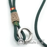 PORTA LLAVES / LANYARD VERDE BOTELLA CON MARRON - Imagen 2