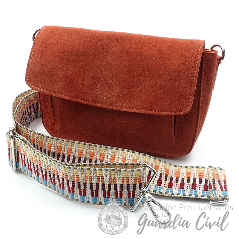 DSC09907 BOLSO CON CIERRE IMÁN EN ANTE, CREMALLERA INTERIOR Y CINTA BANDOLERA MULTICOLOR. - Imagen 1