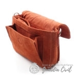 BOLSO CON CIERRE IMÁN EN ANTE, CREMALLERA INTERIOR Y CINTA  BANDOLERA MULTICOLOR. - Imagen 3