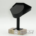 FIGURA  TRICORNIO METÁLICA CON BASE DE PIEDRA. - Imagen 7