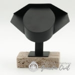 FIGURA  TRICORNIO METÁLICA CON BASE DE PIEDRA. - Imagen 4