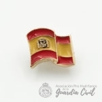 PIN BANDERA ESPAÑA CON ESCUDO CONSTITUCIONAL