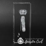 CUBO CRISTAL LOGO 2D HAZ DE LICTORES. - Imagen 2